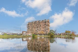 465 W Dominion Drive 1302, Wood Dale, IL 60191
