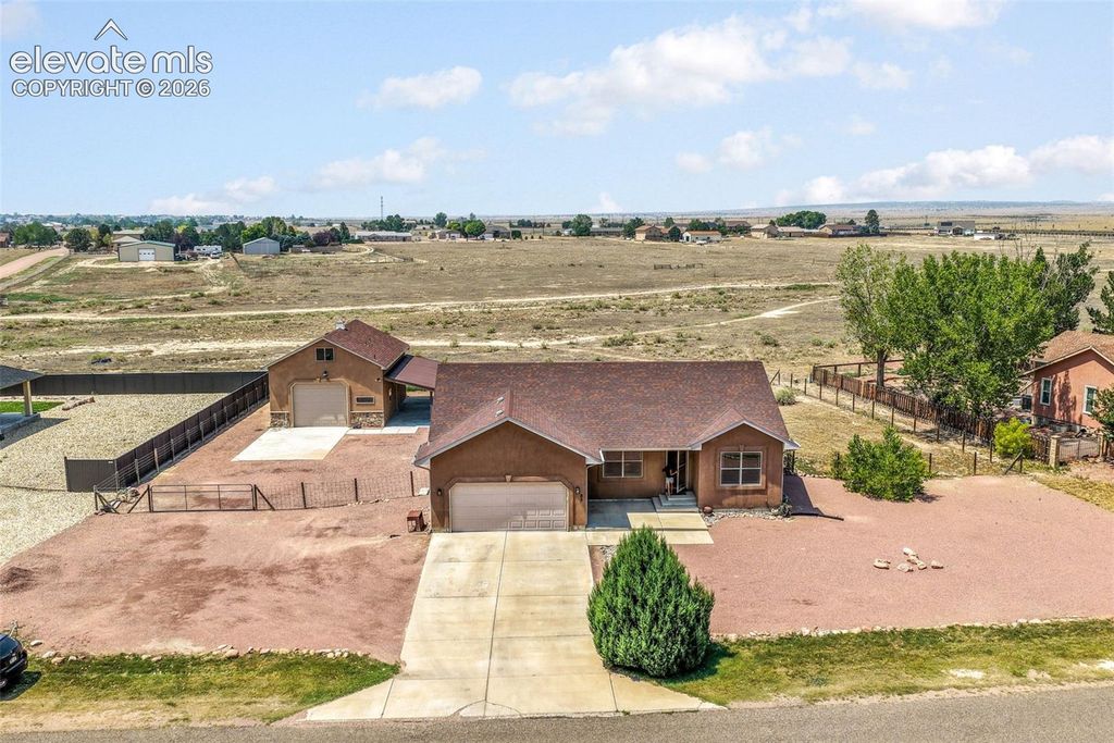 83 S Golfwood Drive, Pueblo, CO 81007 — exterior