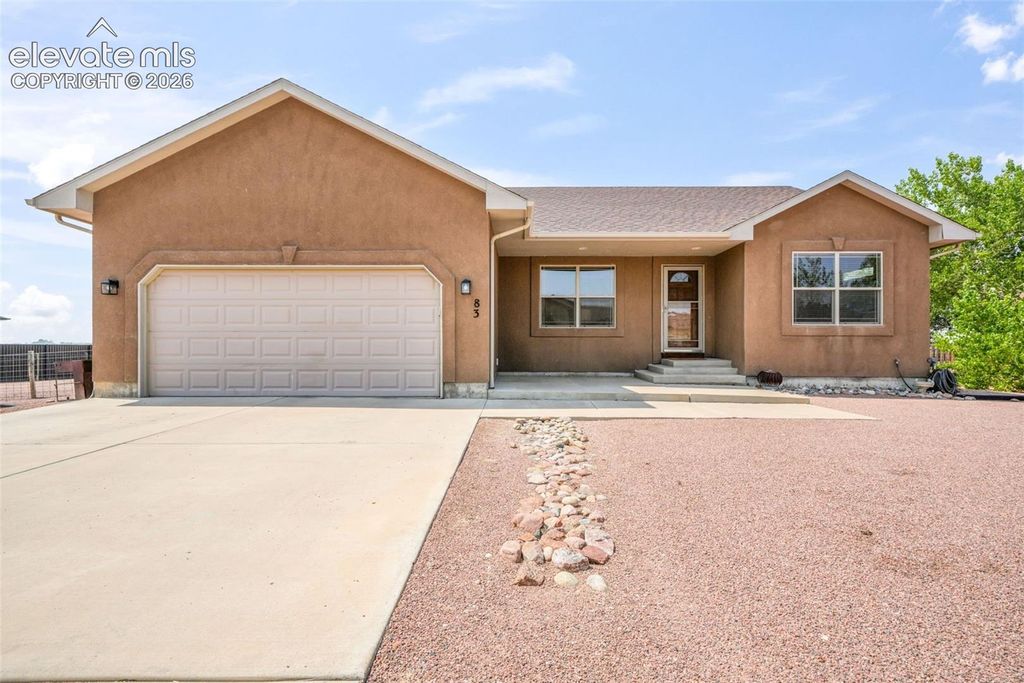 83 S Golfwood Drive, Pueblo, CO 81007 — photo 2