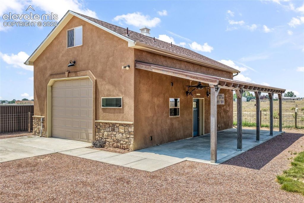 83 S Golfwood Drive, Pueblo, CO 81007 — photo 3
