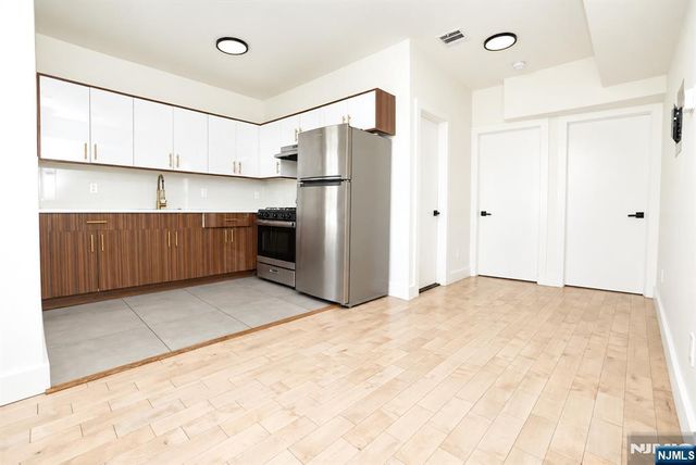 40 Johnston Avenue, Kearny, NJ 07032
