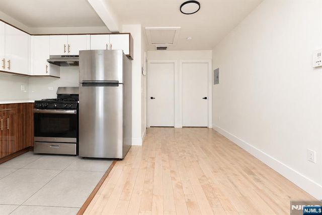 40 Johnston Avenue, Kearny, NJ 07032