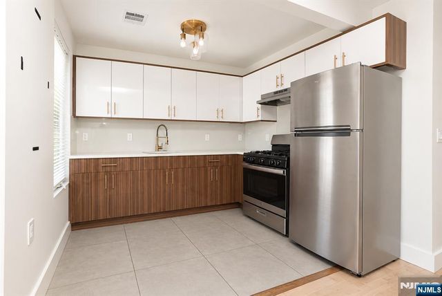 40 Johnston Avenue, Kearny, NJ 07032