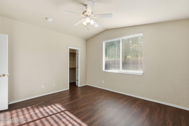 8271 S Via Del Forjador, Tucson, AZ 85747