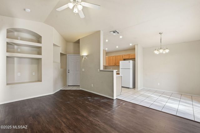 8271 S Via Del Forjador, Tucson, AZ 85747