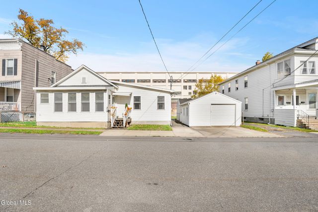 319 9th Street, Watervliet, NY 12189