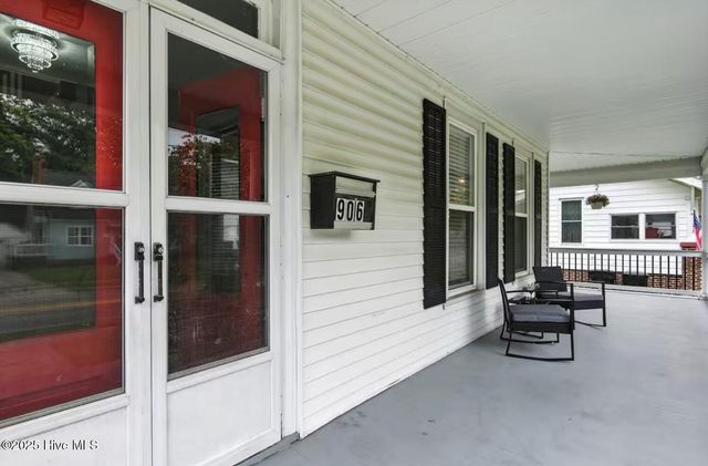 906 N Road Street, Elizabeth City, NC 27909