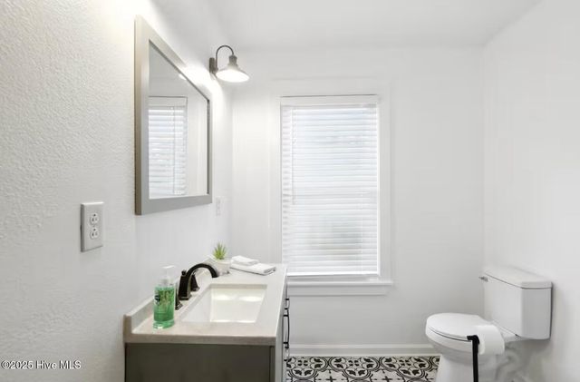 906 N Road Street, Elizabeth City, NC 27909