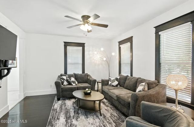 906 N Road Street, Elizabeth City, NC 27909