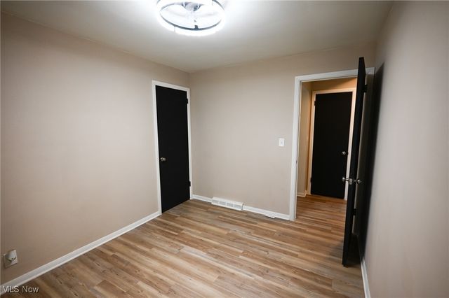 3325 Sunnybrooke Drive, Youngstown, OH 44511