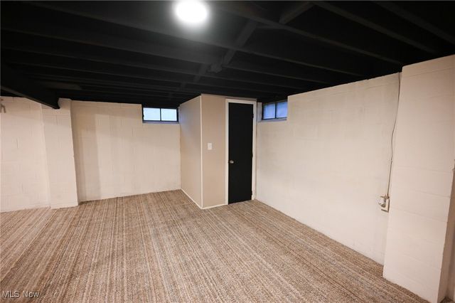 3325 Sunnybrooke Drive, Youngstown, OH 44511