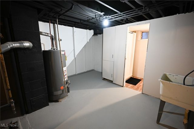 3325 Sunnybrooke Drive, Youngstown, OH 44511