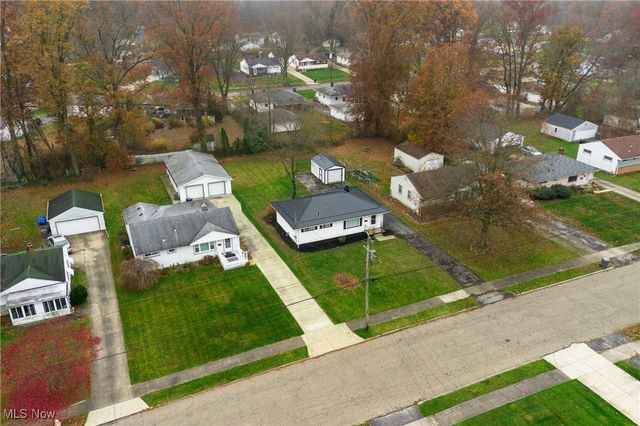 3325 Sunnybrooke Drive, Youngstown, OH 44511