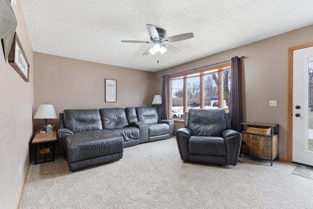 712 NE 13th Street, Independence, IA 50644