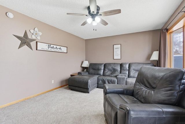 712 NE 13th Street, Independence, IA 50644