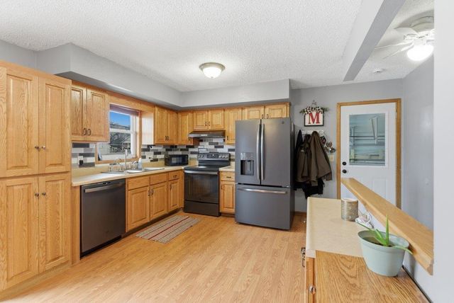 712 NE 13th Street, Independence, IA 50644