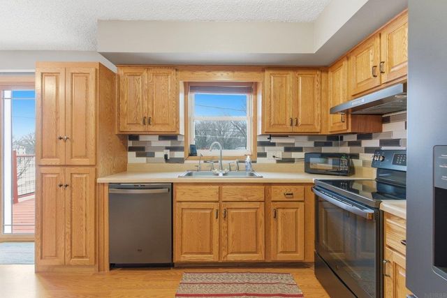 712 NE 13th Street, Independence, IA 50644