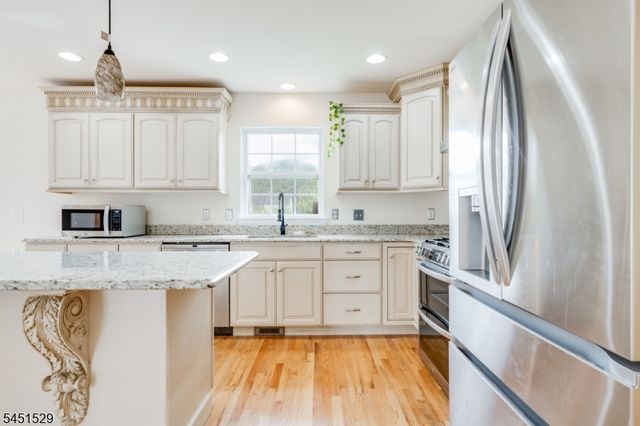 519 Fairview Ave, Middlesex Boro, NJ 08846