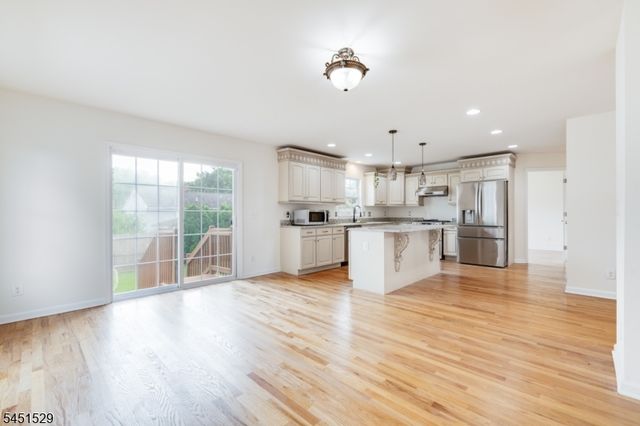 519 Fairview Ave, Middlesex Boro, NJ 08846