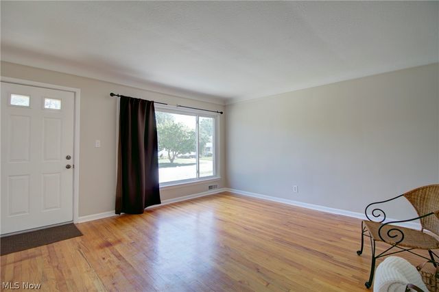 4388 W 155th Street, Cleveland, OH 44135