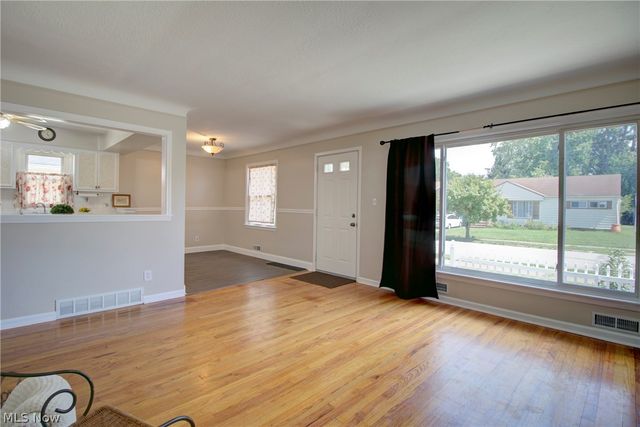 4388 W 155th Street, Cleveland, OH 44135