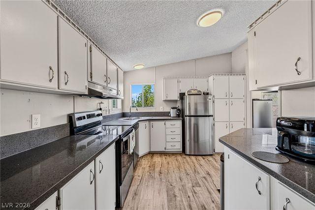 551 Fehrs Way, Pahrump, NV 89060