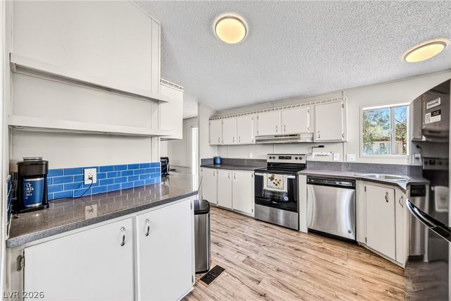 551 Fehrs Way, Pahrump, NV 89060