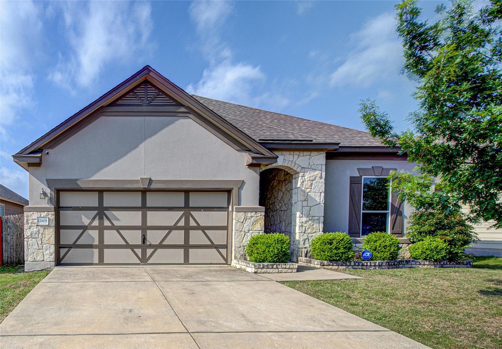 12609 Dwight Eisenhower ST, Manor, TX 78653