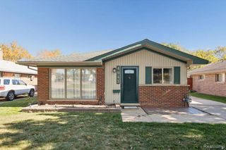 4943 Pardee Avenue, Dearborn Heights, MI 48125