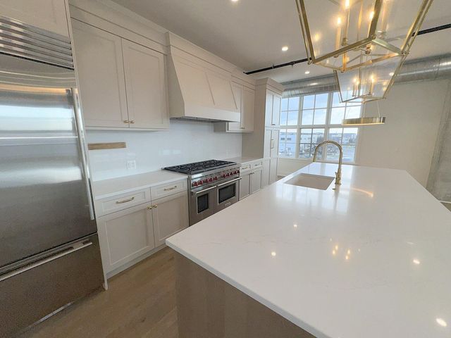 2051 Villa Road 302, Birmingham, MI 48009