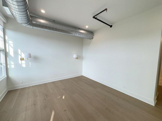 2051 Villa Road 302, Birmingham, MI 48009