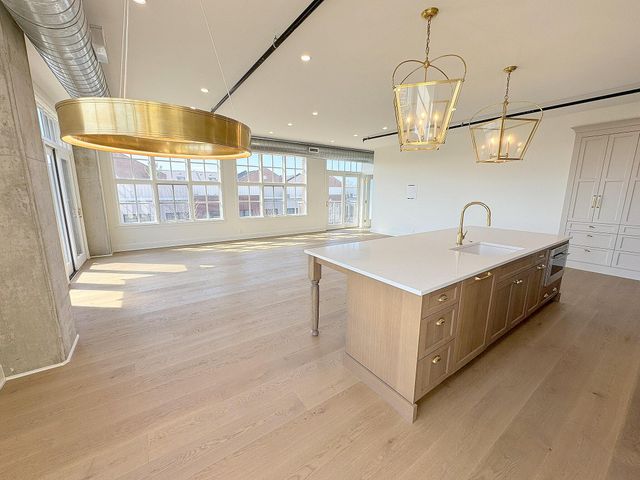 2051 Villa Road 302, Birmingham, MI 48009