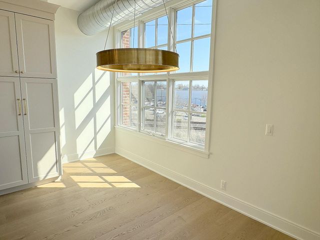 2051 Villa Road 302, Birmingham, MI 48009