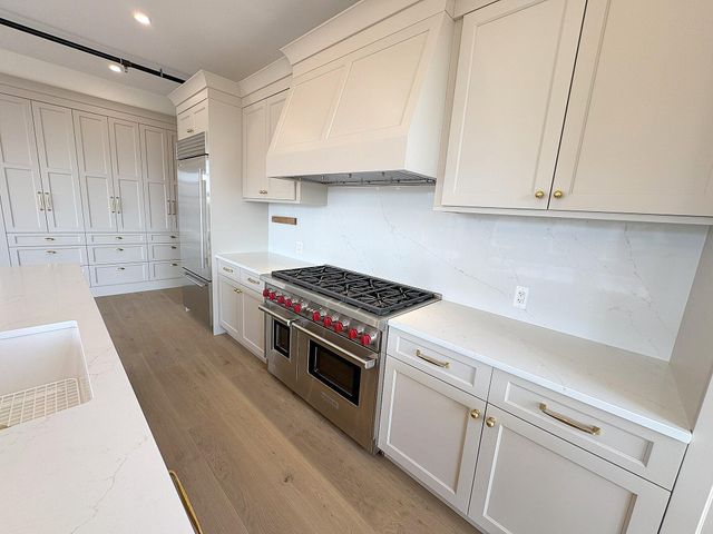 2051 Villa Road 302, Birmingham, MI 48009