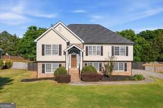 17 Colonial Circle NW, Cartersville, GA 30120