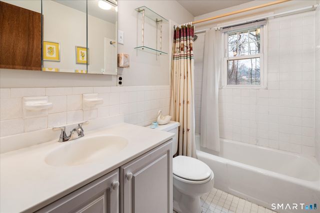 37 Elaine Drive, Stamford, CT 06902