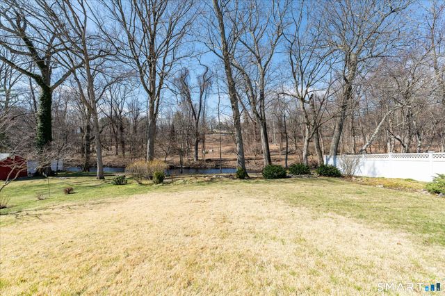 37 Elaine Drive, Stamford, CT 06902