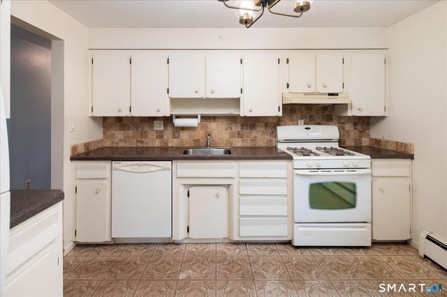 37 Elaine Drive, Stamford, CT 06902