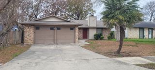 112 Friendswood, Universal City, TX 78148
