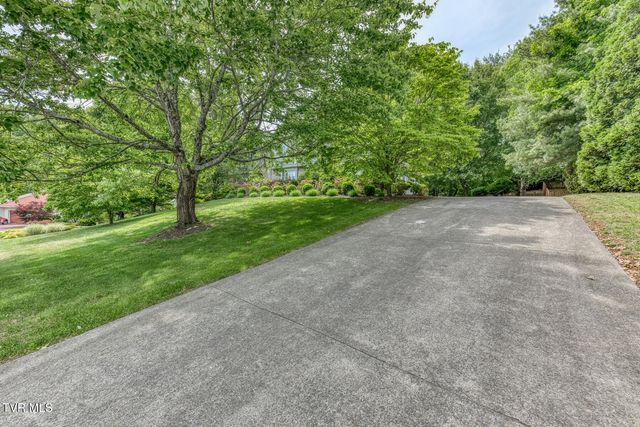 30 Kilmainhom Circle, Bristol, TN 37620