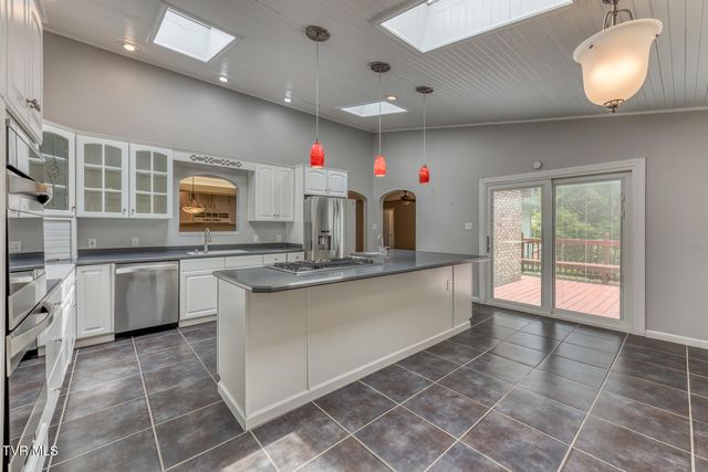 30 Kilmainhom Circle, Bristol, TN 37620