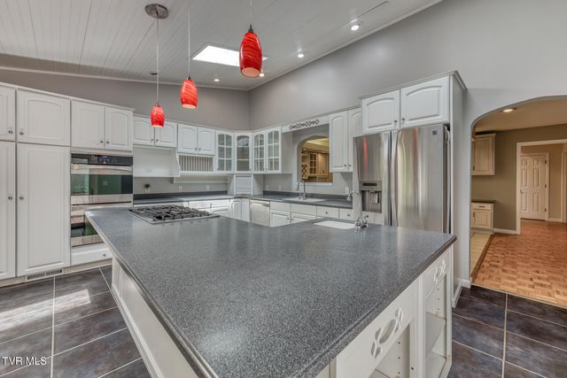 30 Kilmainhom Circle, Bristol, TN 37620