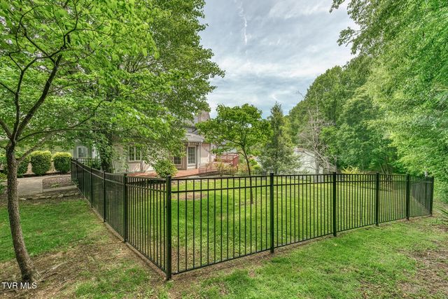 30 Kilmainhom Circle, Bristol, TN 37620