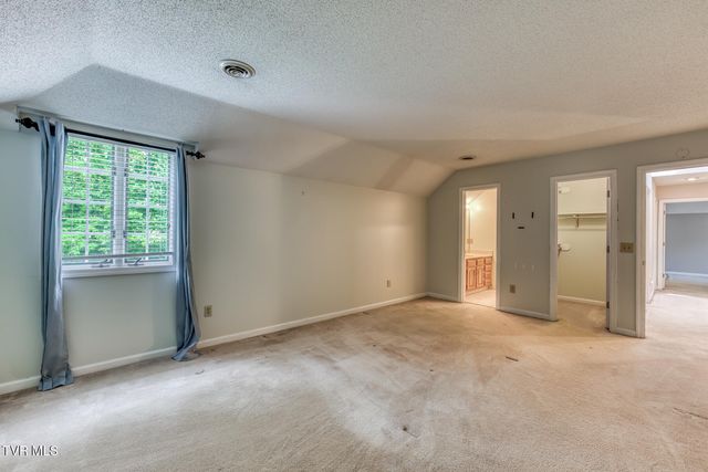 30 Kilmainhom Circle, Bristol, TN 37620