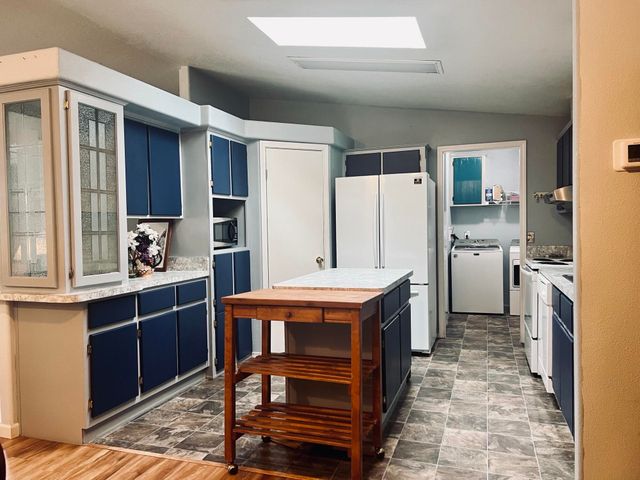 633 E Archwood Drive UNIT 46, Eagle Point, OR 97524