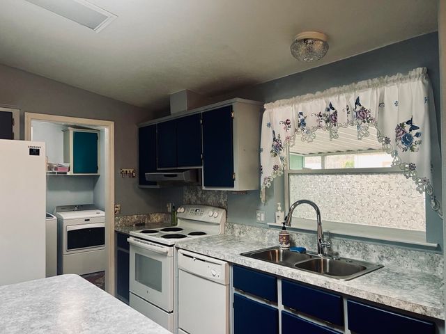 633 E Archwood Drive UNIT 46, Eagle Point, OR 97524