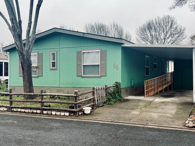 633 E Archwood Drive UNIT 46, Eagle Point, OR 97524