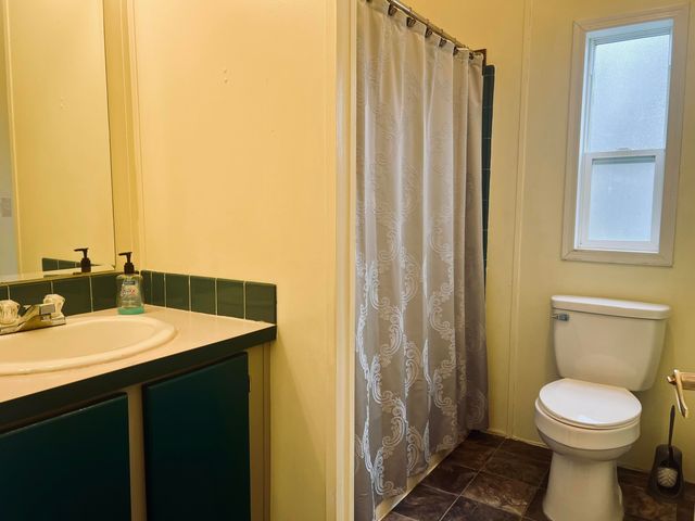 633 E Archwood Drive UNIT 46, Eagle Point, OR 97524