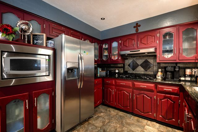 148 Hillside Lane, Desoto, TX 75115