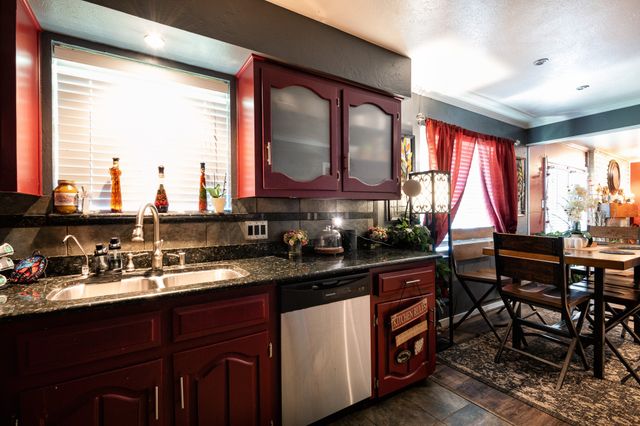 148 Hillside Lane, Desoto, TX 75115